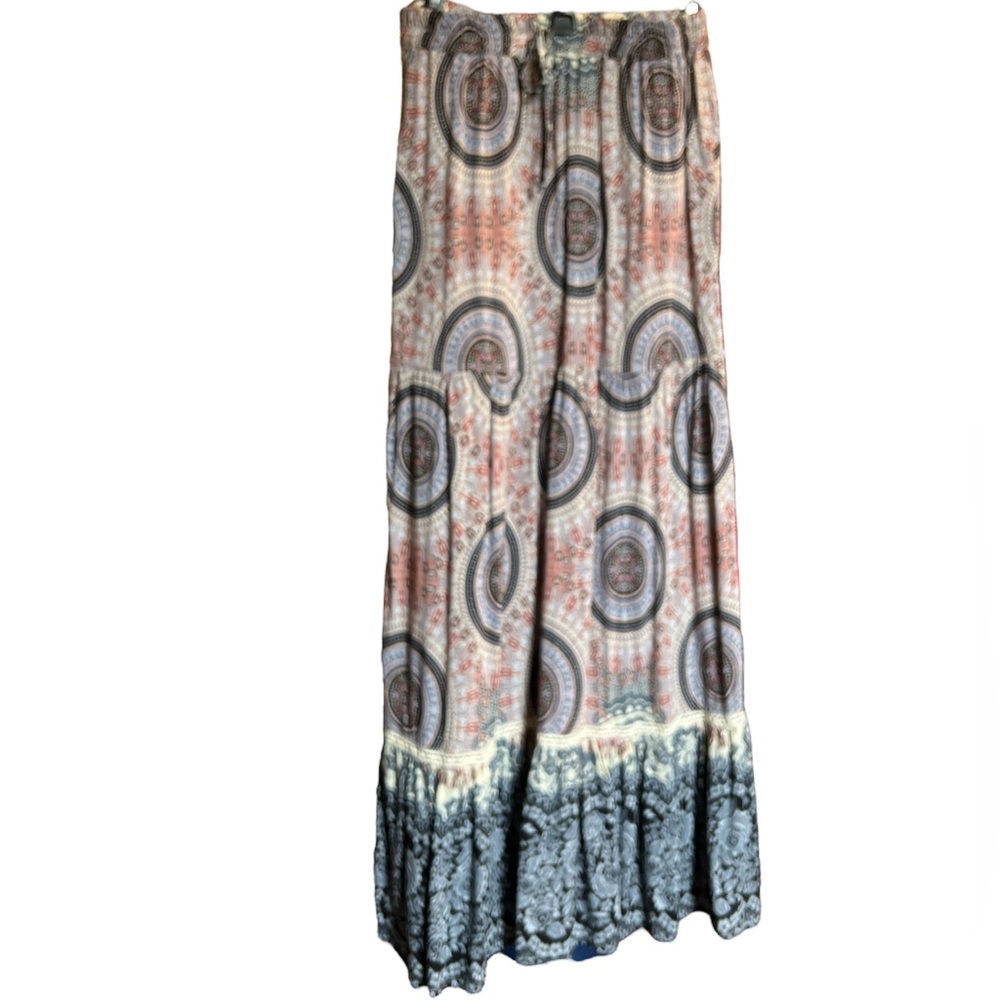Luukse EUC multi color layered flounce maxi skirt. Size medium